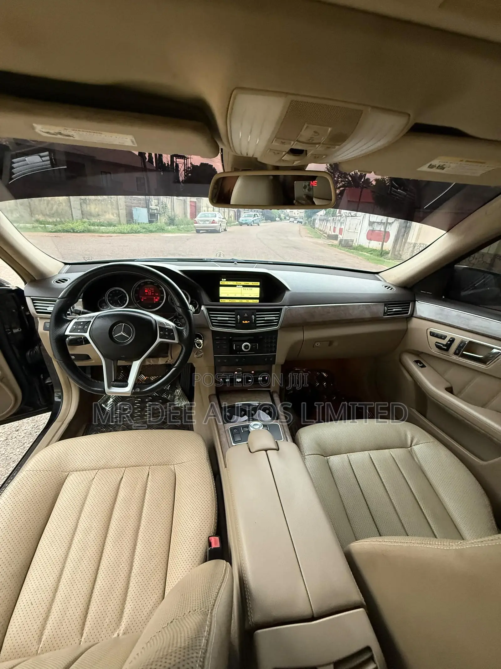 Mercedes-Benz E350 2011 Black