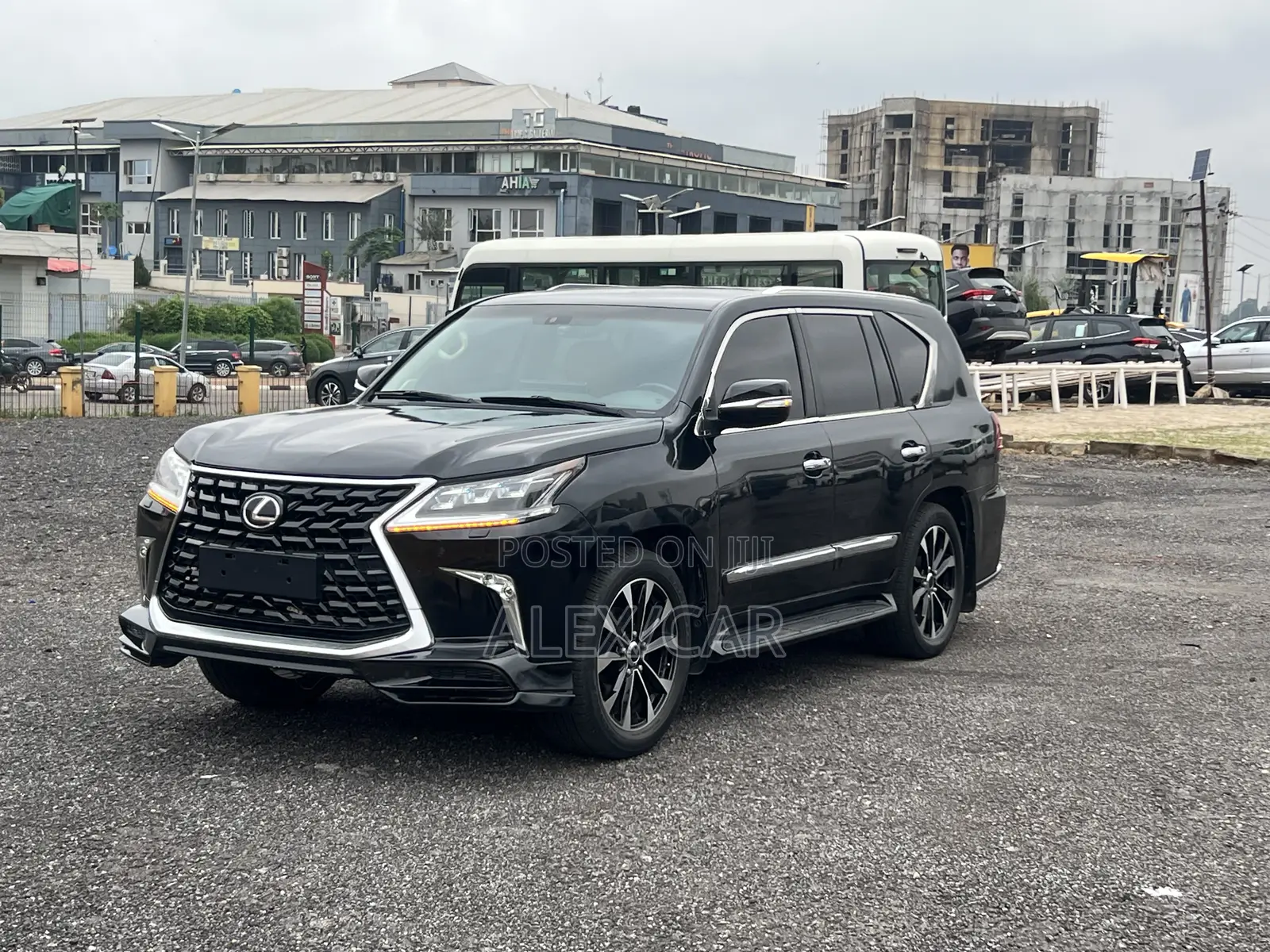 Lexus LX 570 (5 seats) AWD 2015 Black