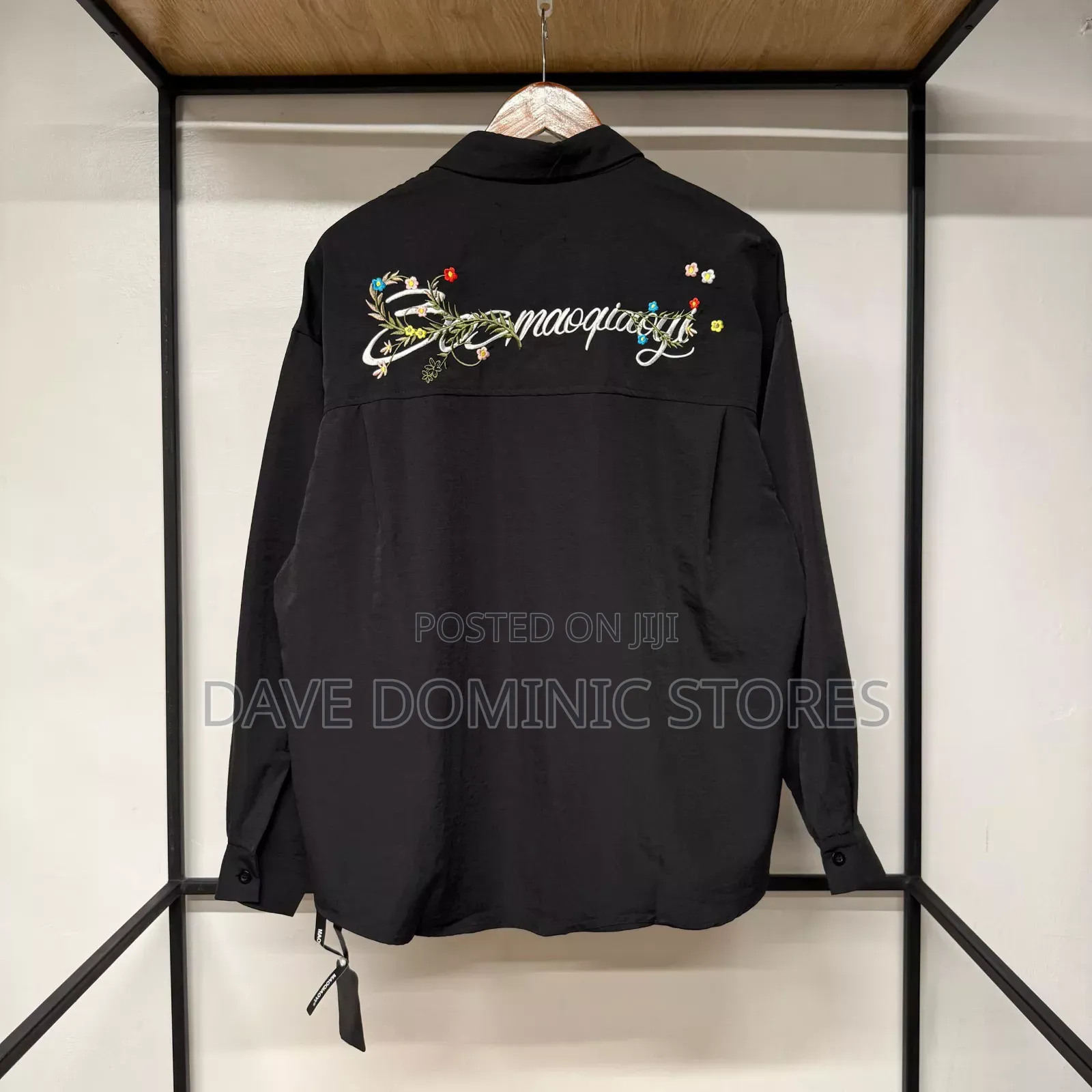 Maoqiaoyi Crested Button Down Long Sleeves