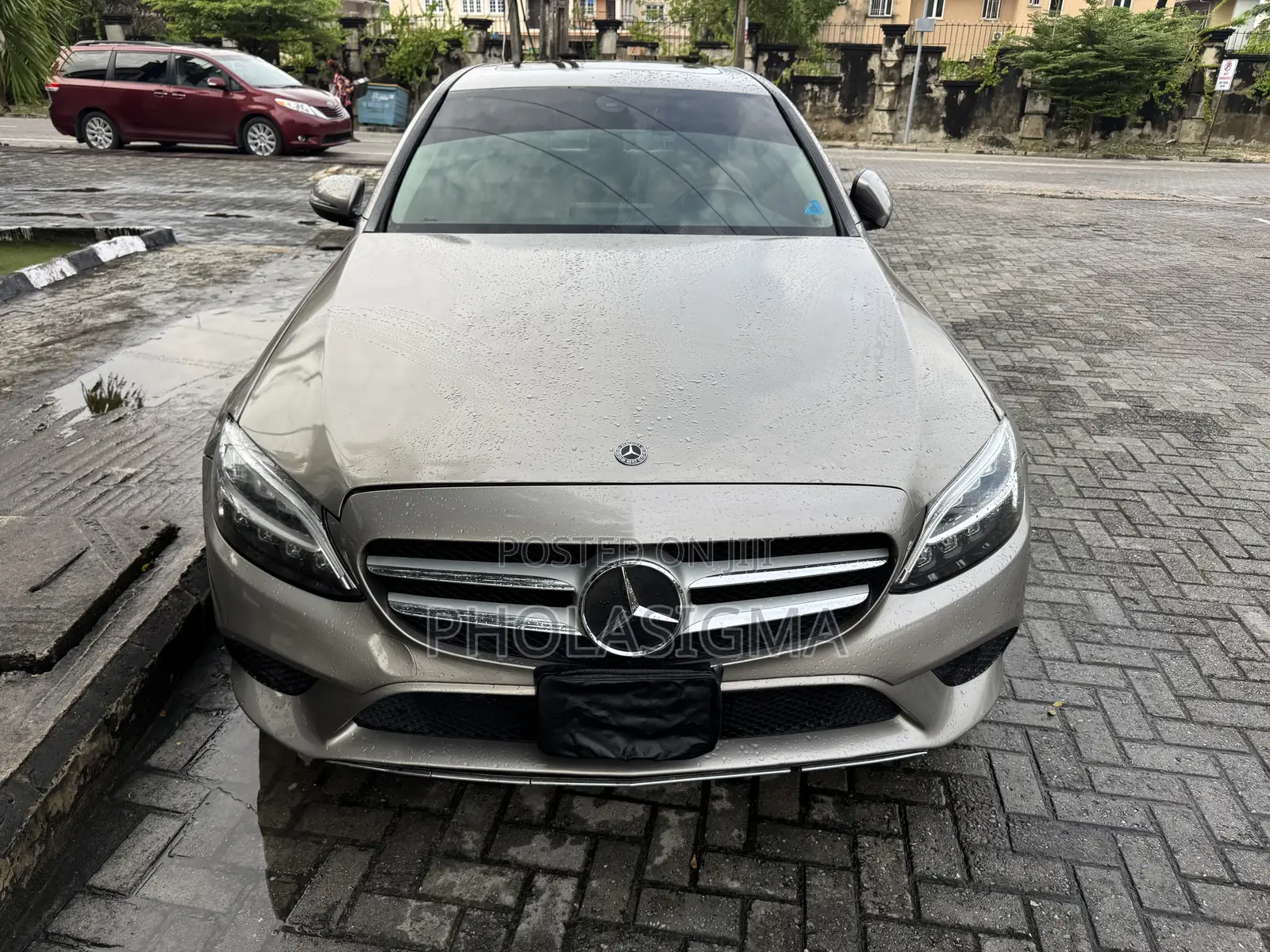Mercedes-Benz C300 Base C300 AWD 4MATIC Sedan 2019 Gold