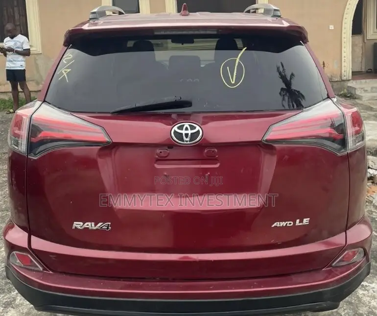 Toyota RAV4 2018 Red