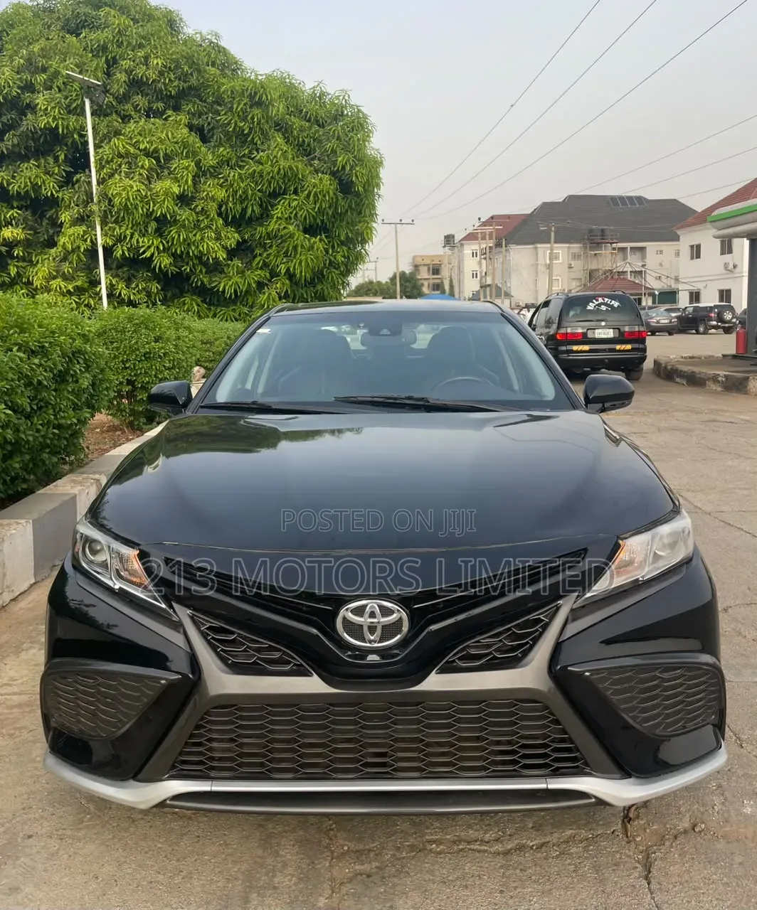 Toyota Camry SE (2.5L 4cyl 8A) 2019 Black