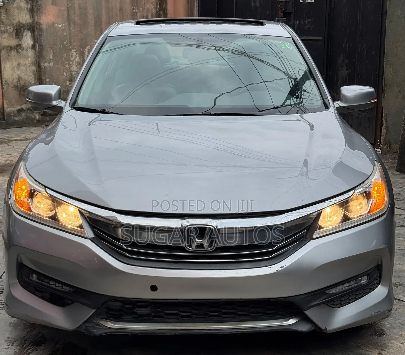 Honda Accord Touring 4dr Sedan FWD (3.5L 6cyl 6A) 2016 Silver