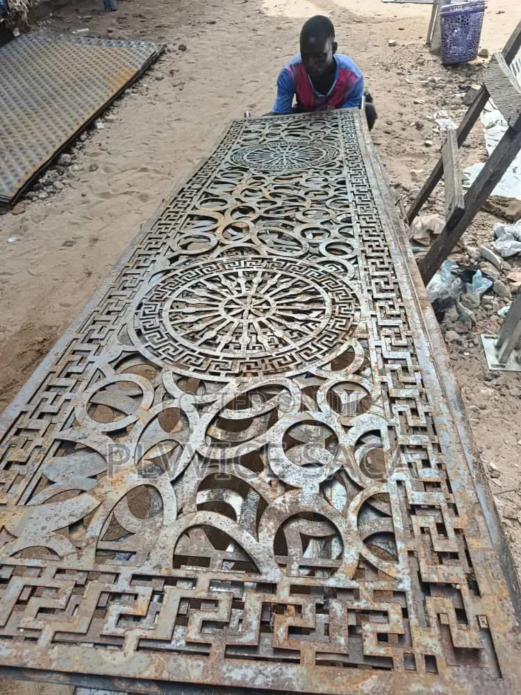 Lessacut Handrail Leave Design