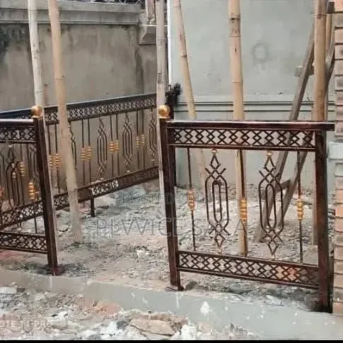 Wrought-Iron Handrail Dragon and Square Starter