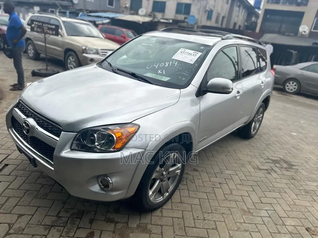 Toyota RAV4 2.5 Sport 2011 Silver