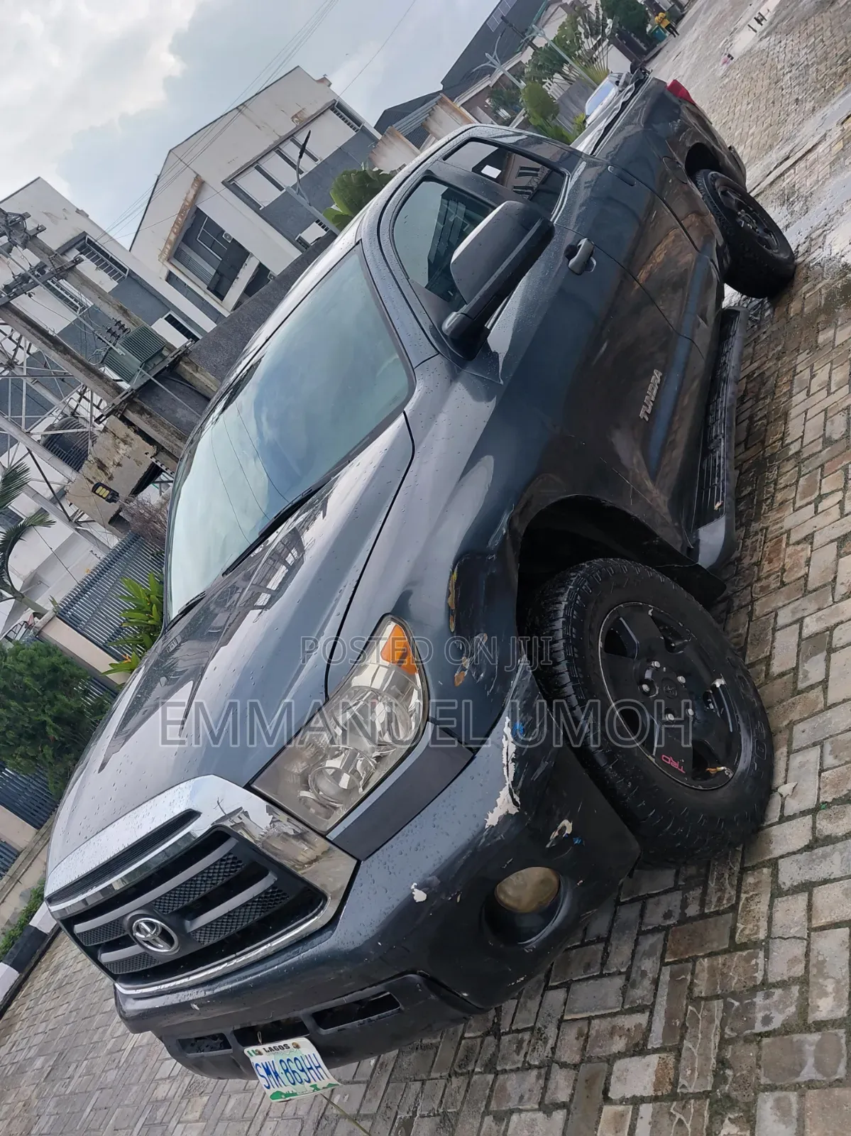 Toyota Tundra 2010 Gray