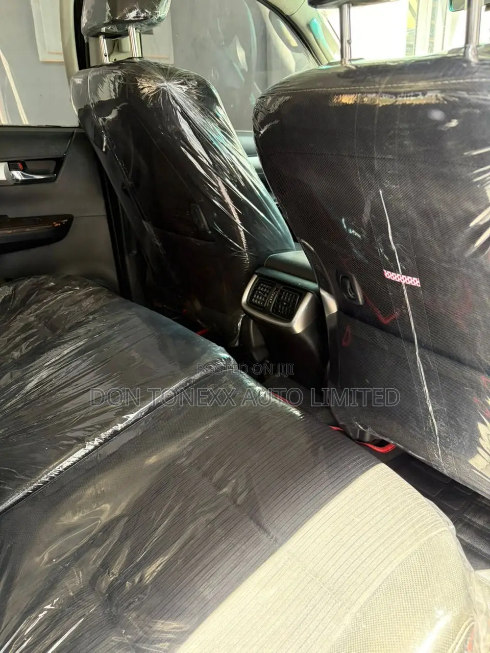Toyota Hilux SR5 4x4 2019 Black