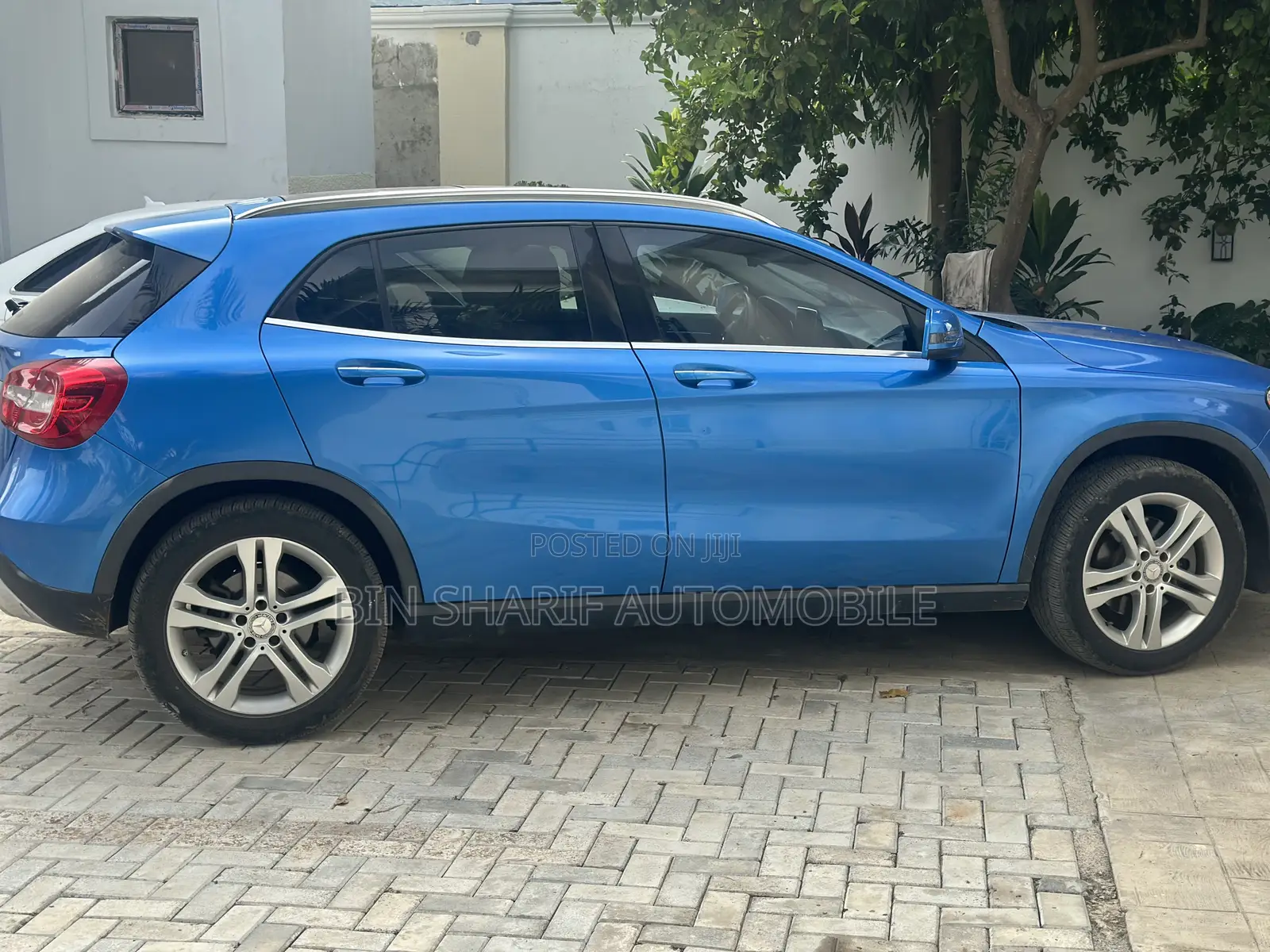 Mercedes-Benz GLA 250 2015 Blue