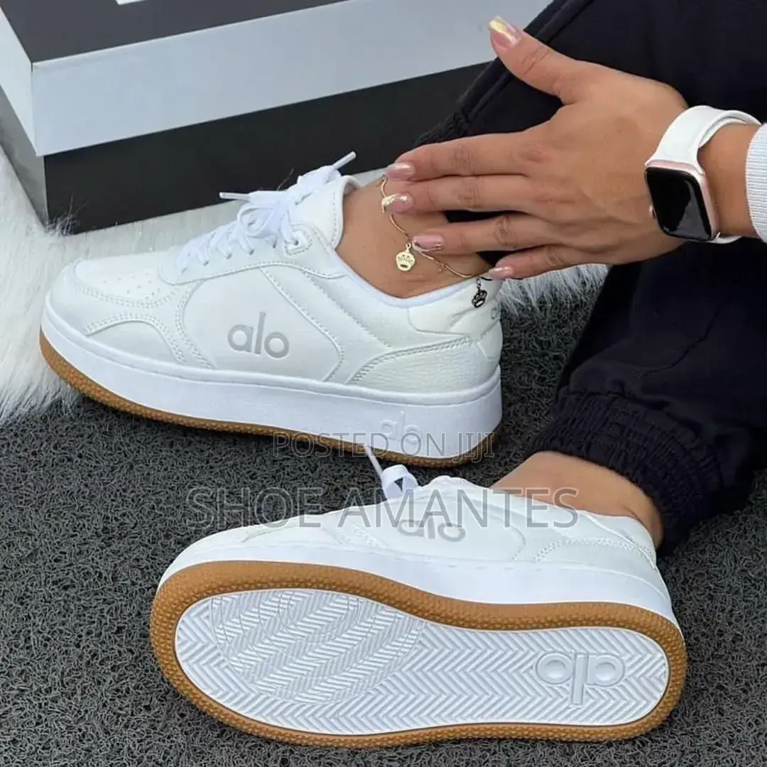 White Alo Female Sneakers