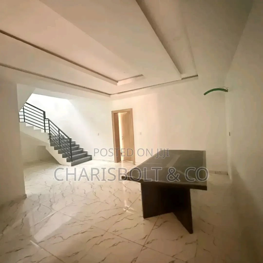 4bdrm Townhouse/Terrace in Life Camp for sale