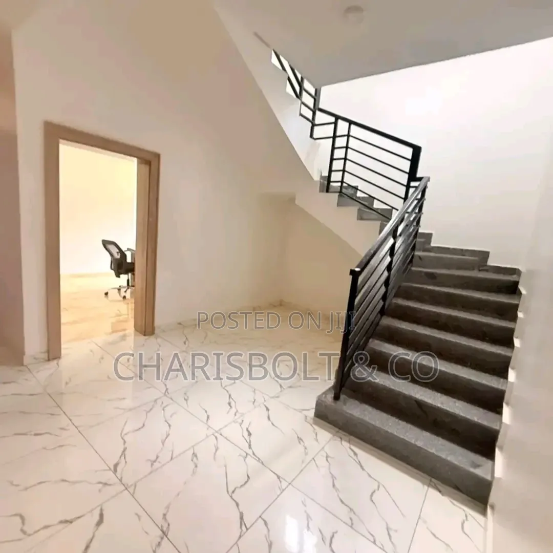 4bdrm Townhouse/Terrace in Life Camp for sale