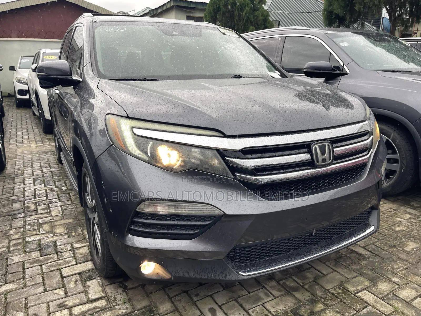 Honda Pilot Touring AWD 2018 Gray