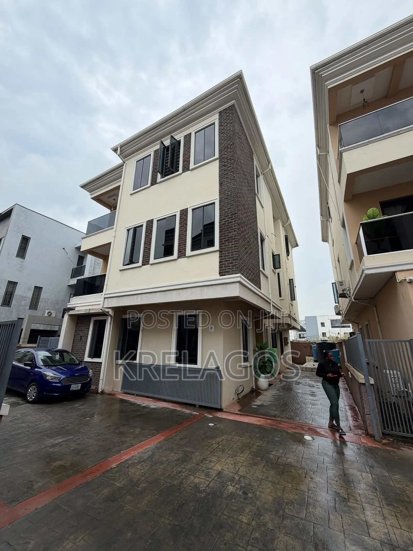 5bdrm Duplex in Ikate for rent