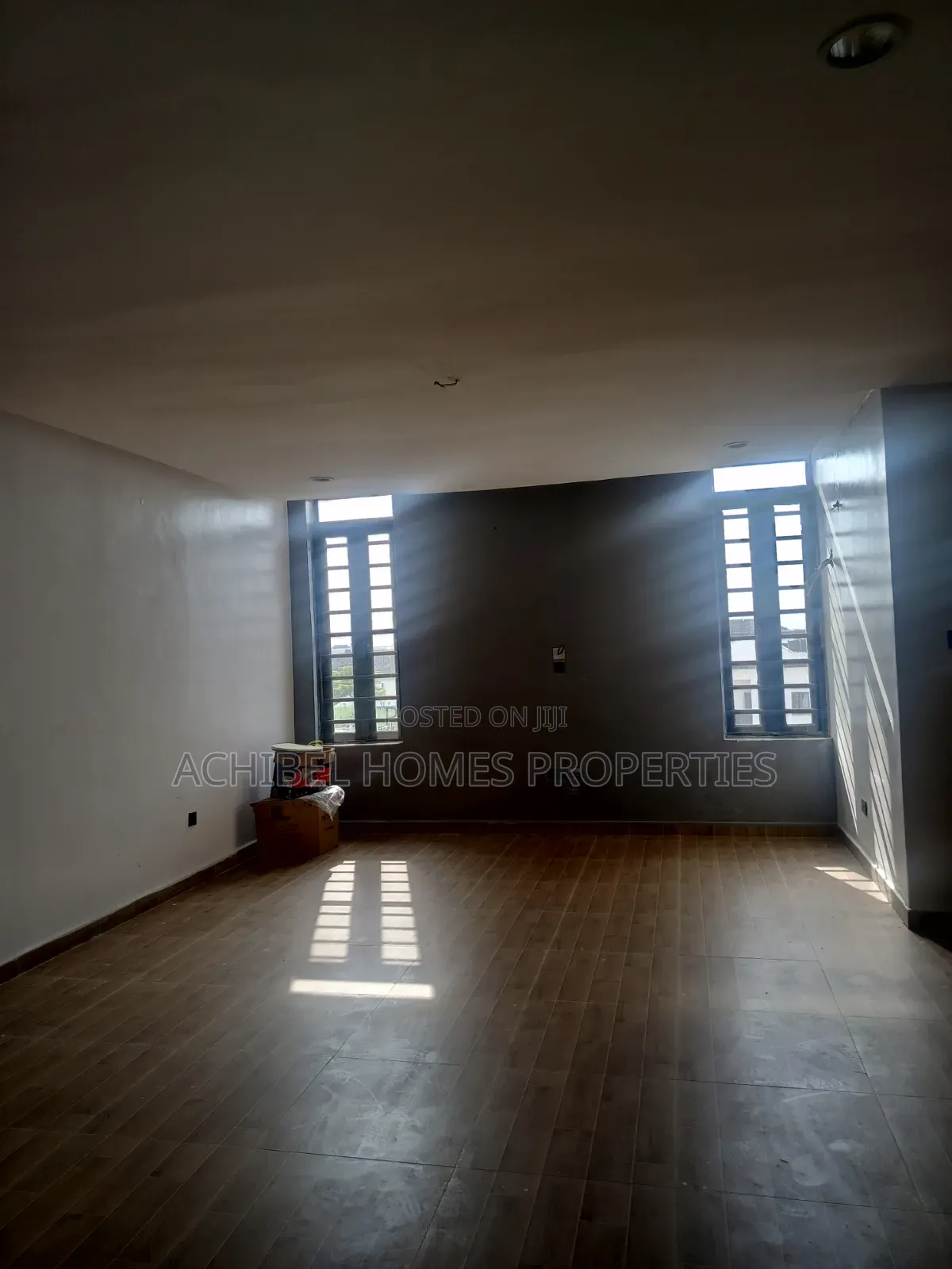 2bdrm Apartment in Near Oba Musa, Lekki Phase 2 for sale