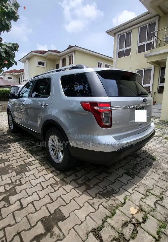 Ford Explorer 2013 Silver