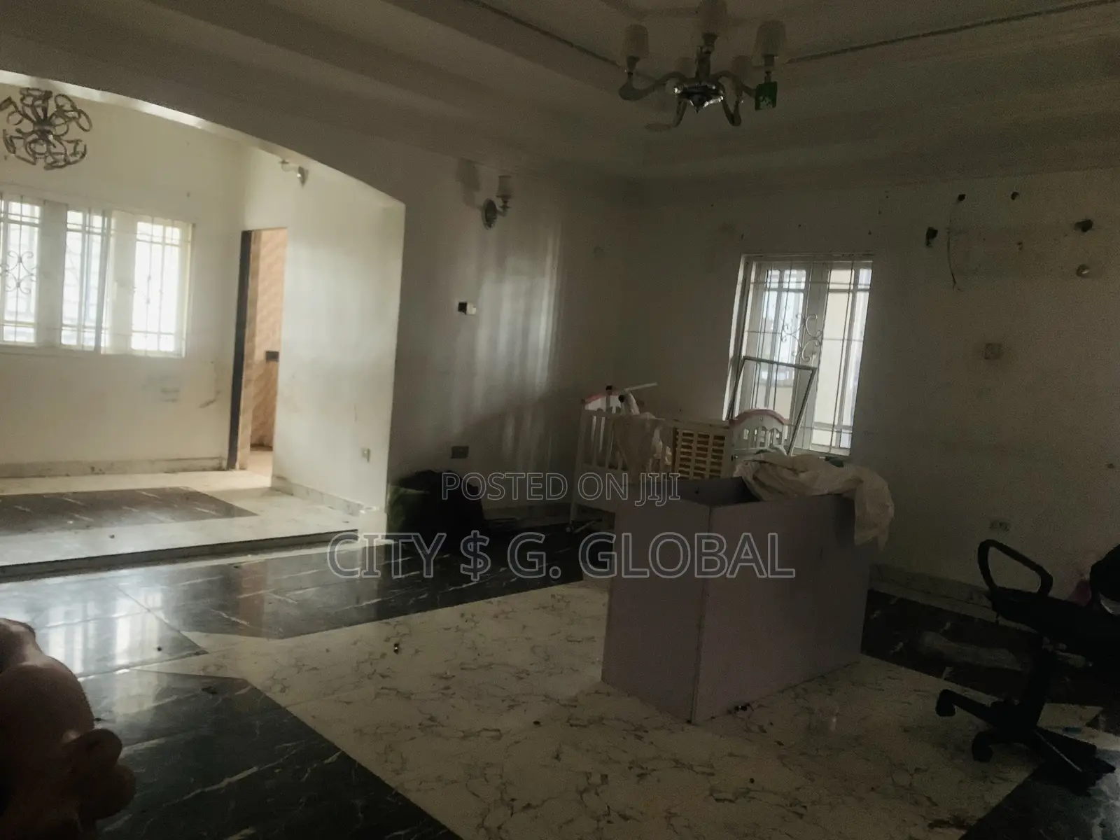 3 Bedroom Block of Flat Upstairs
