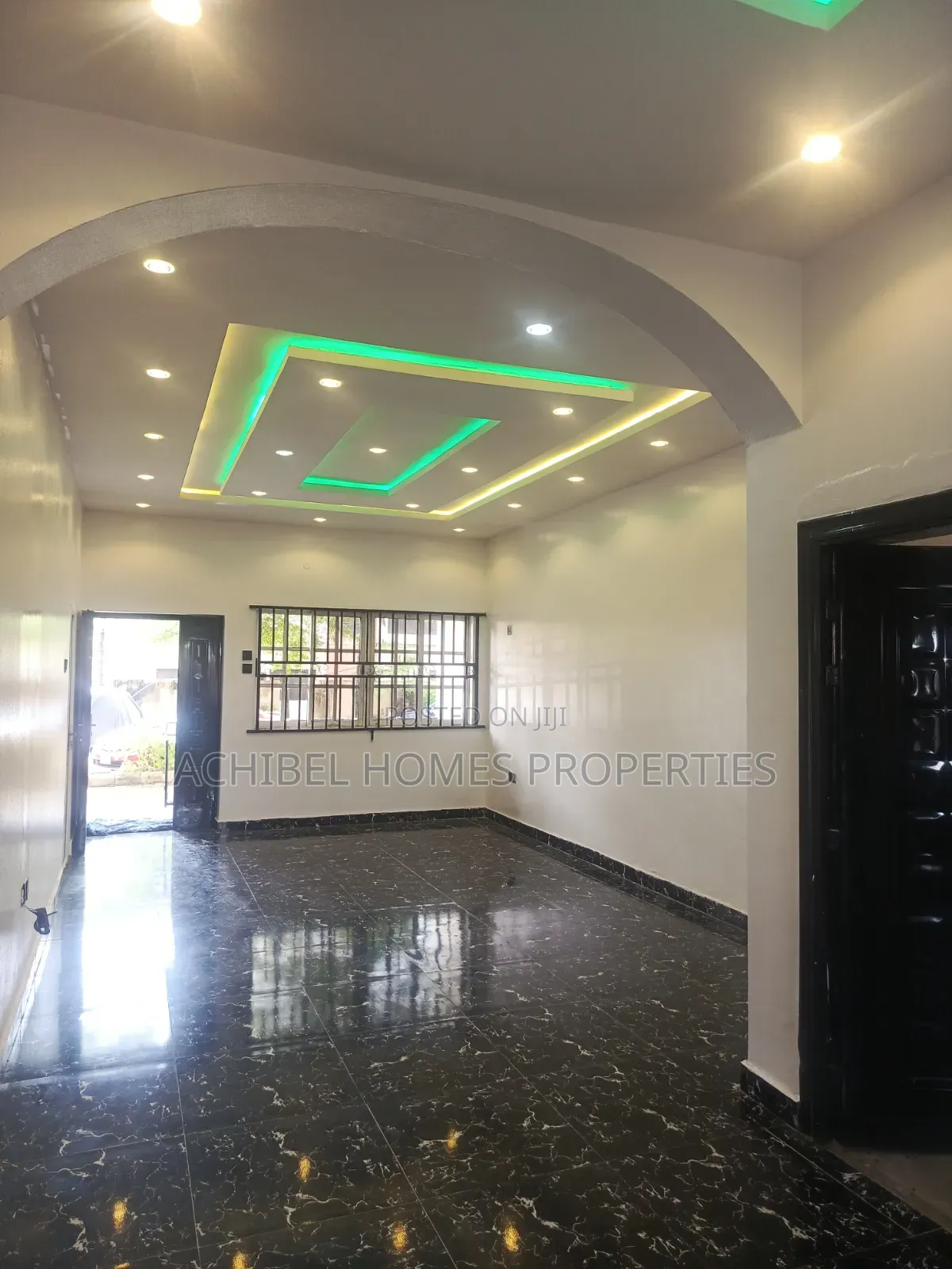 3bdrm Apartment in Near Oba Musa, Lekki Phase 2 for rent