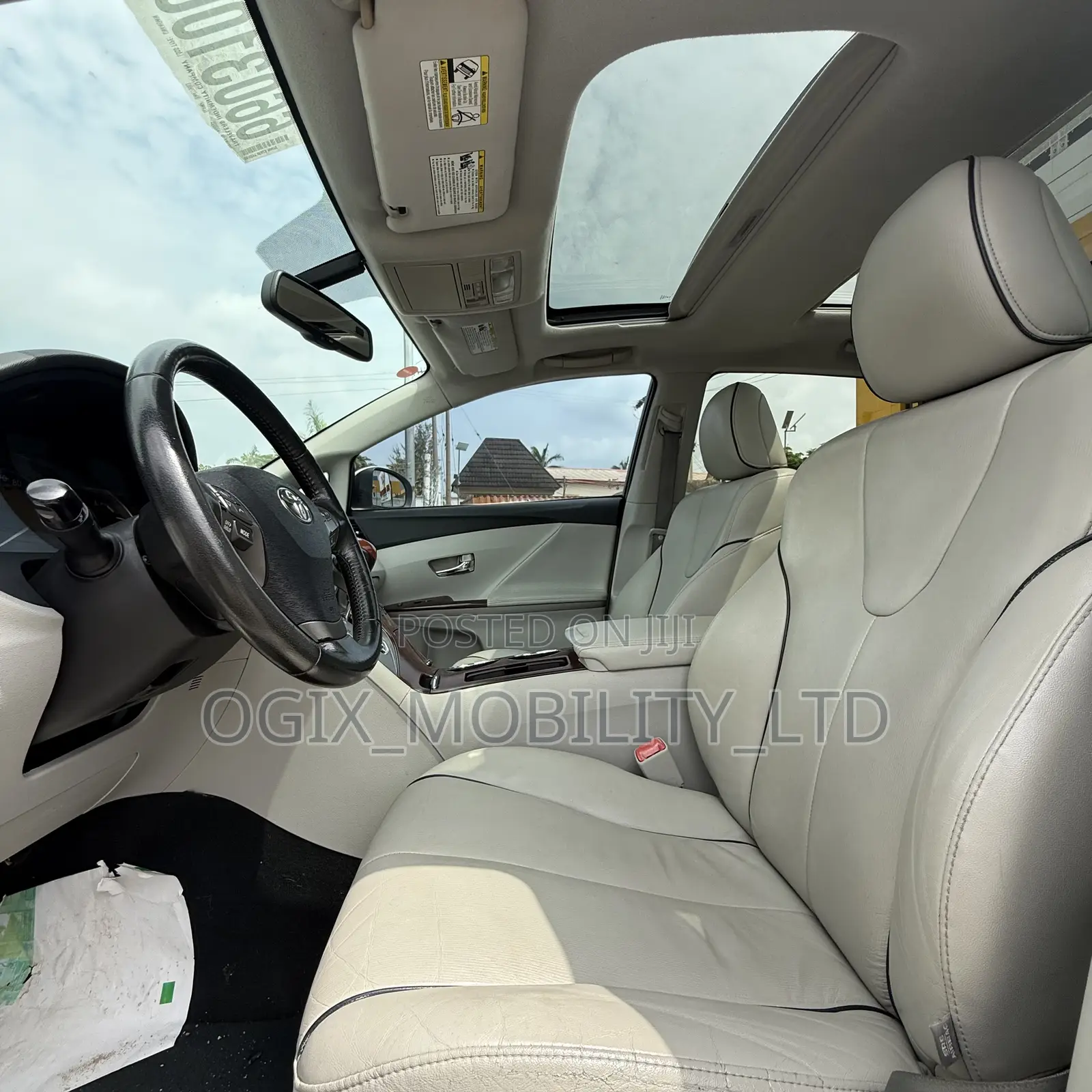 Toyota Venza V6 AWD 2011 White