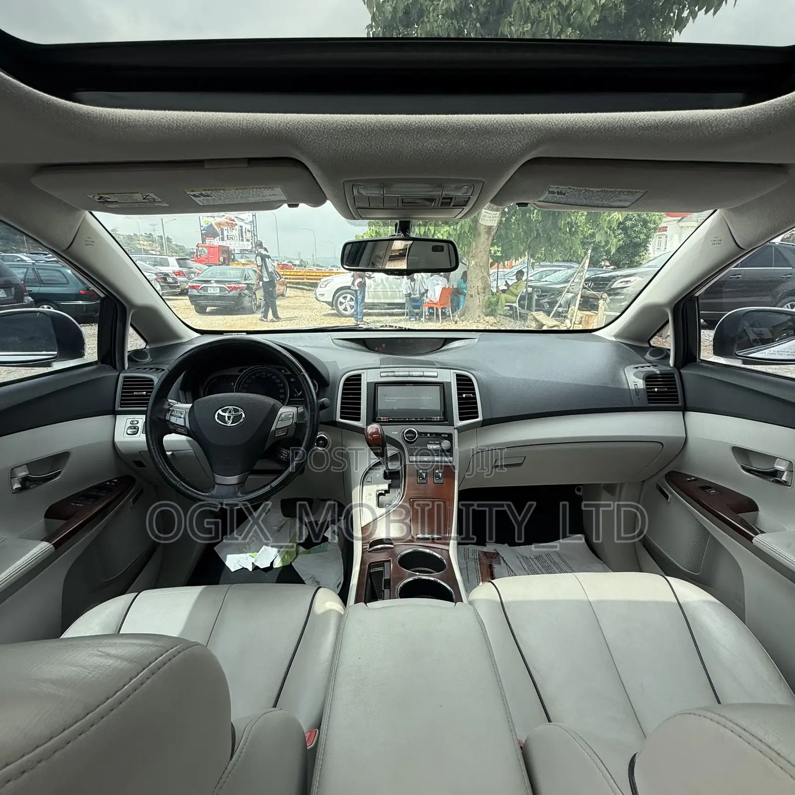 Toyota Venza V6 AWD 2011 White