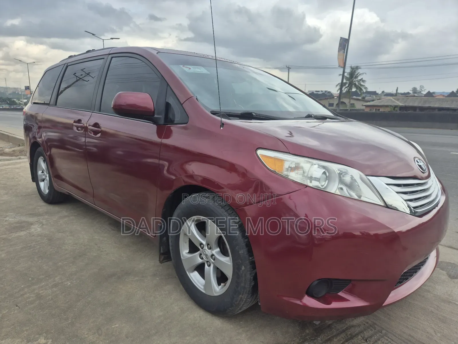 Toyota Sienna LE FWD 8-Passenger 2013 Burgundy