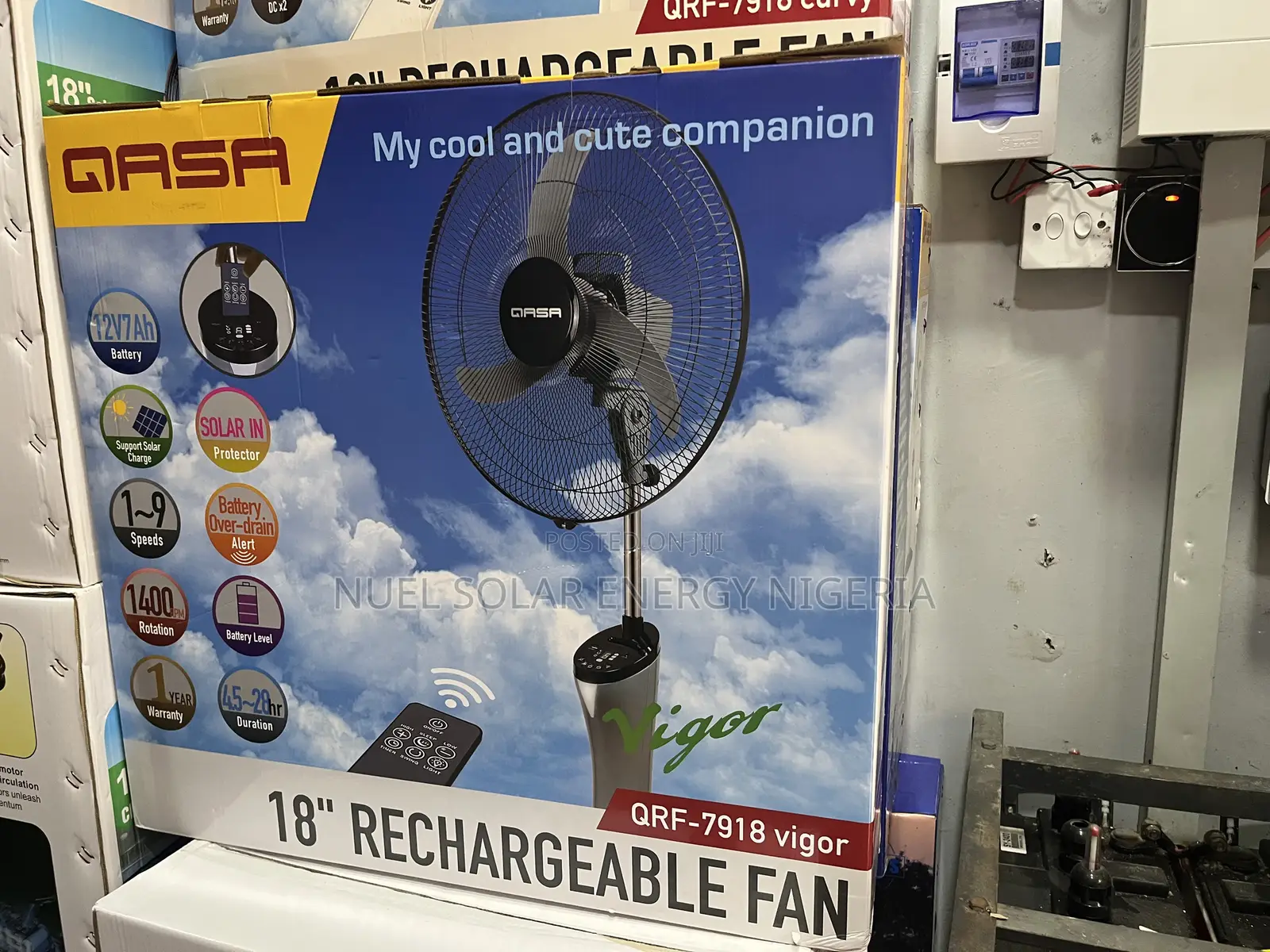 Qasa 18” Rechargeable Fan (3 Blade)
