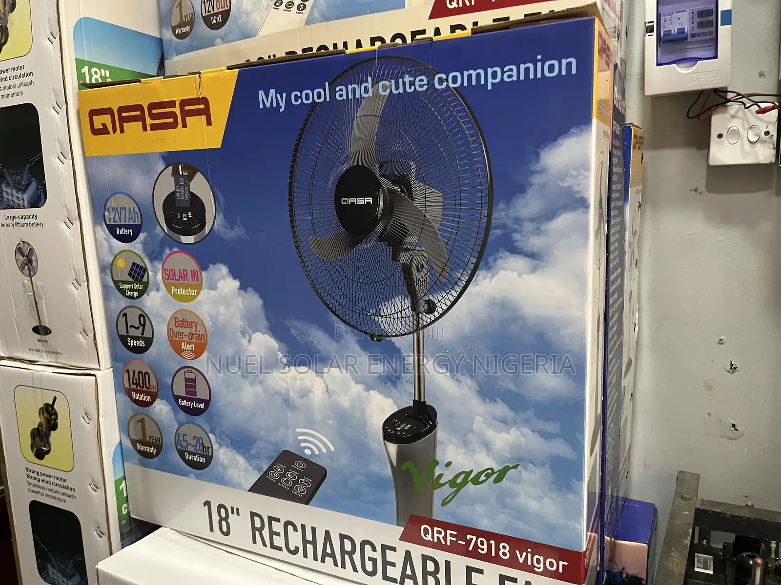 Qasa 18” Rechargeable Fan (3 Blade)