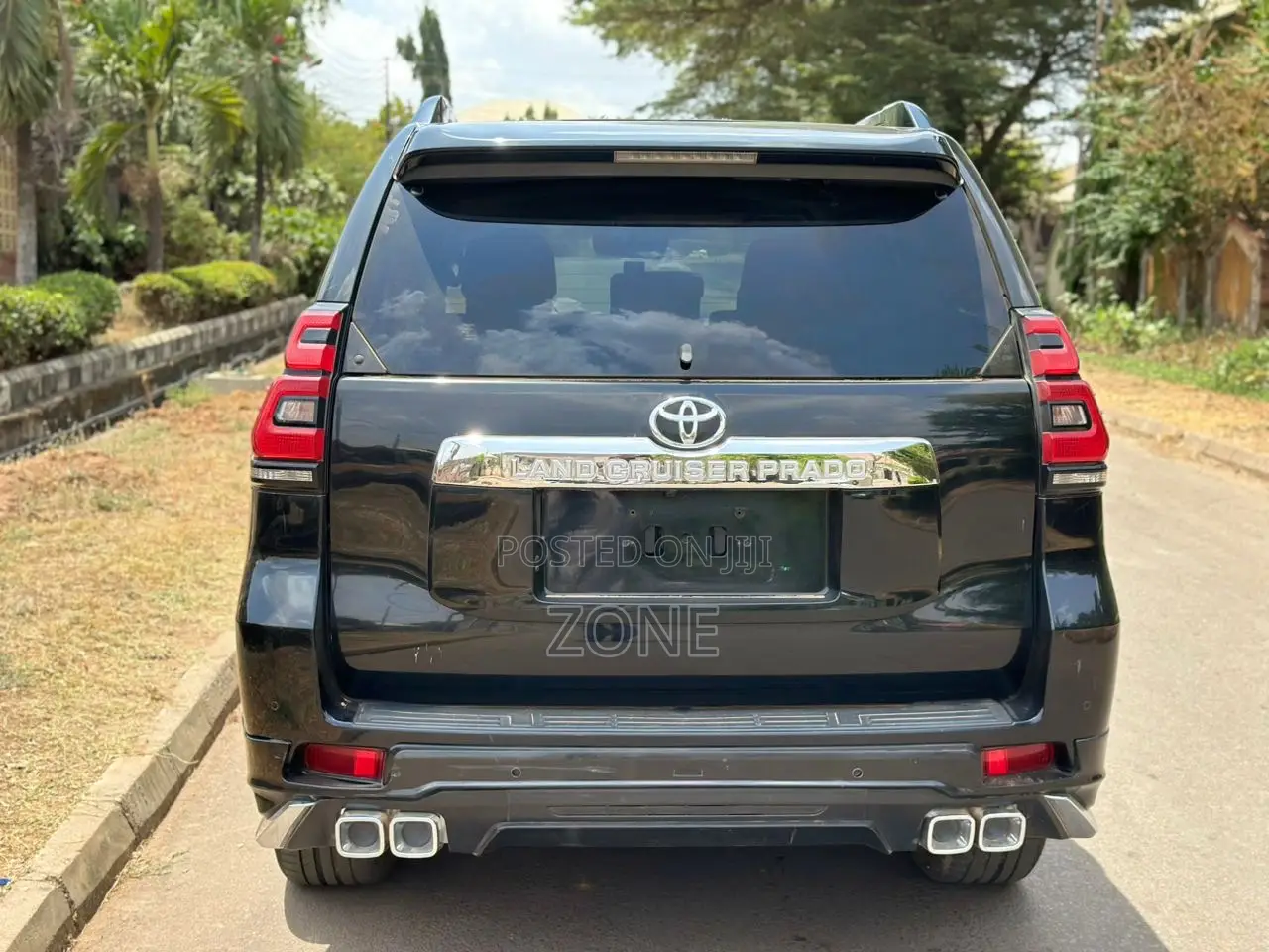 Toyota Land Cruiser Prado 4.0 2022 Black