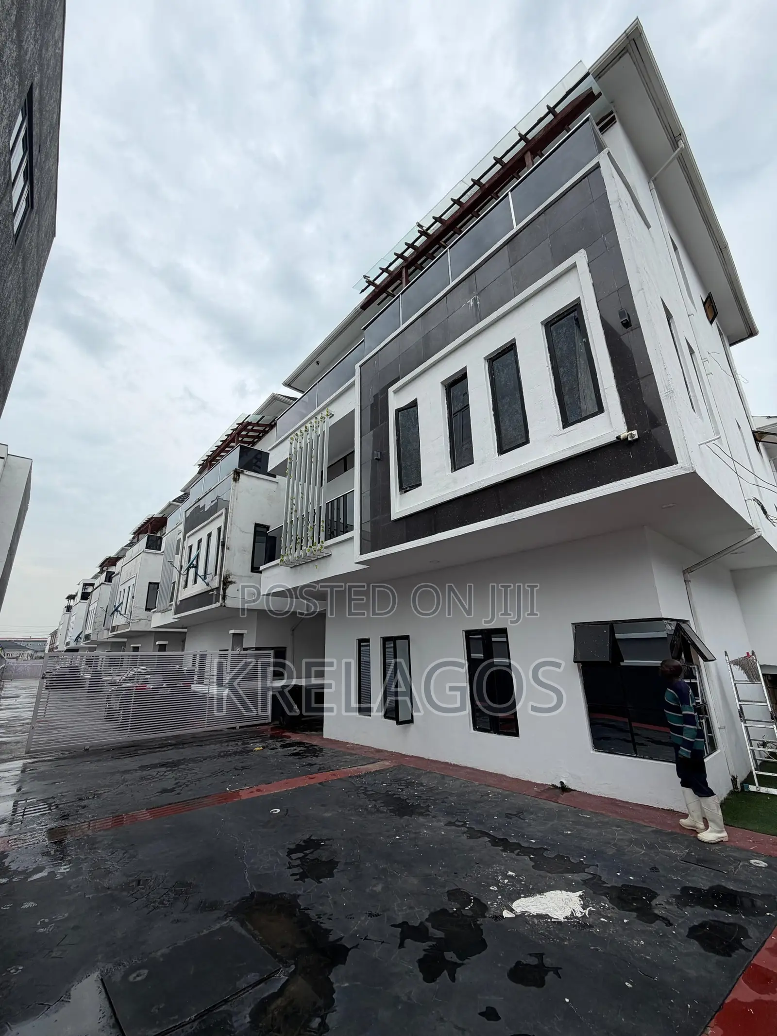 5bdrm Duplex in Ikate for rent