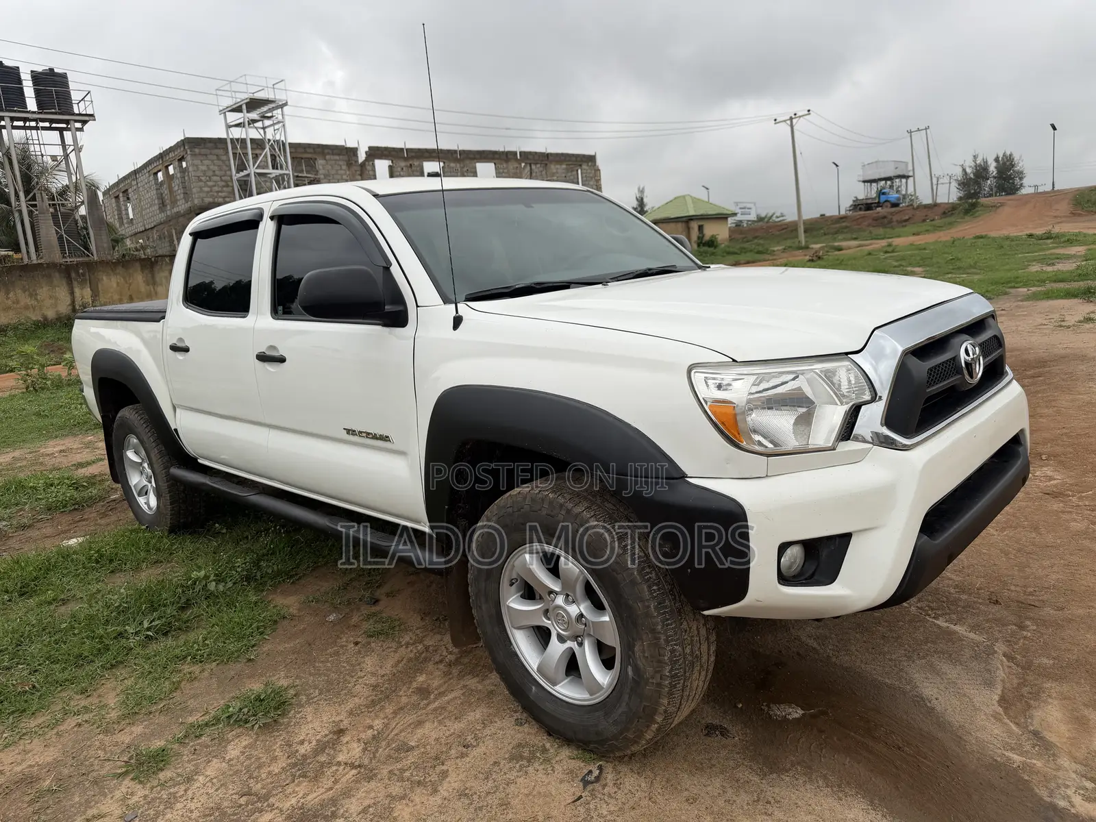 Toyota Tacoma 2015 White