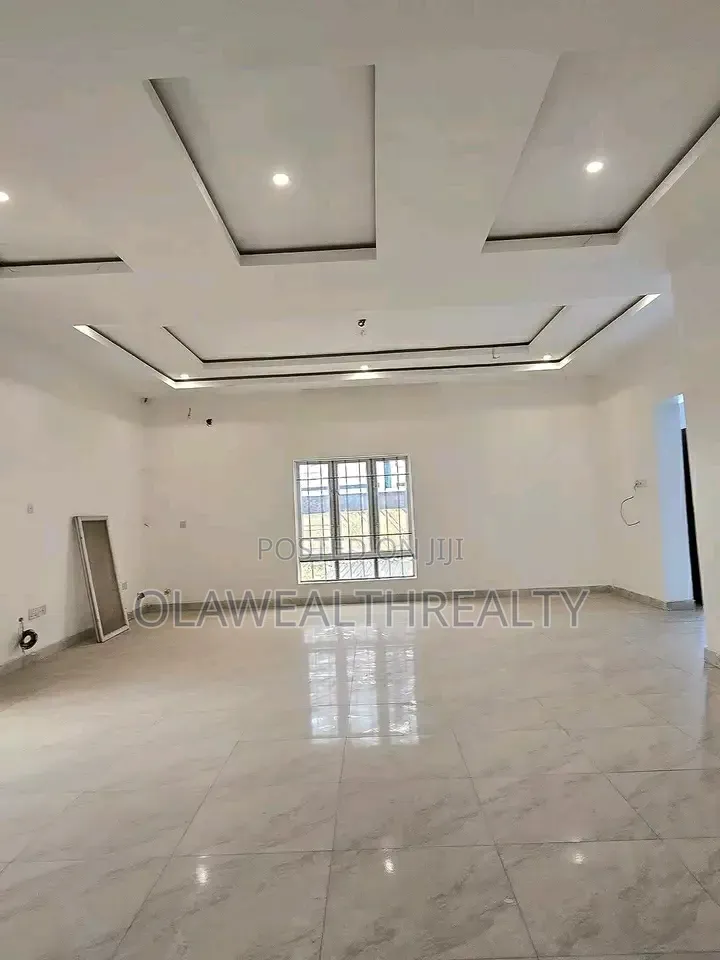 4bdrm Duplex in Kaura for sale