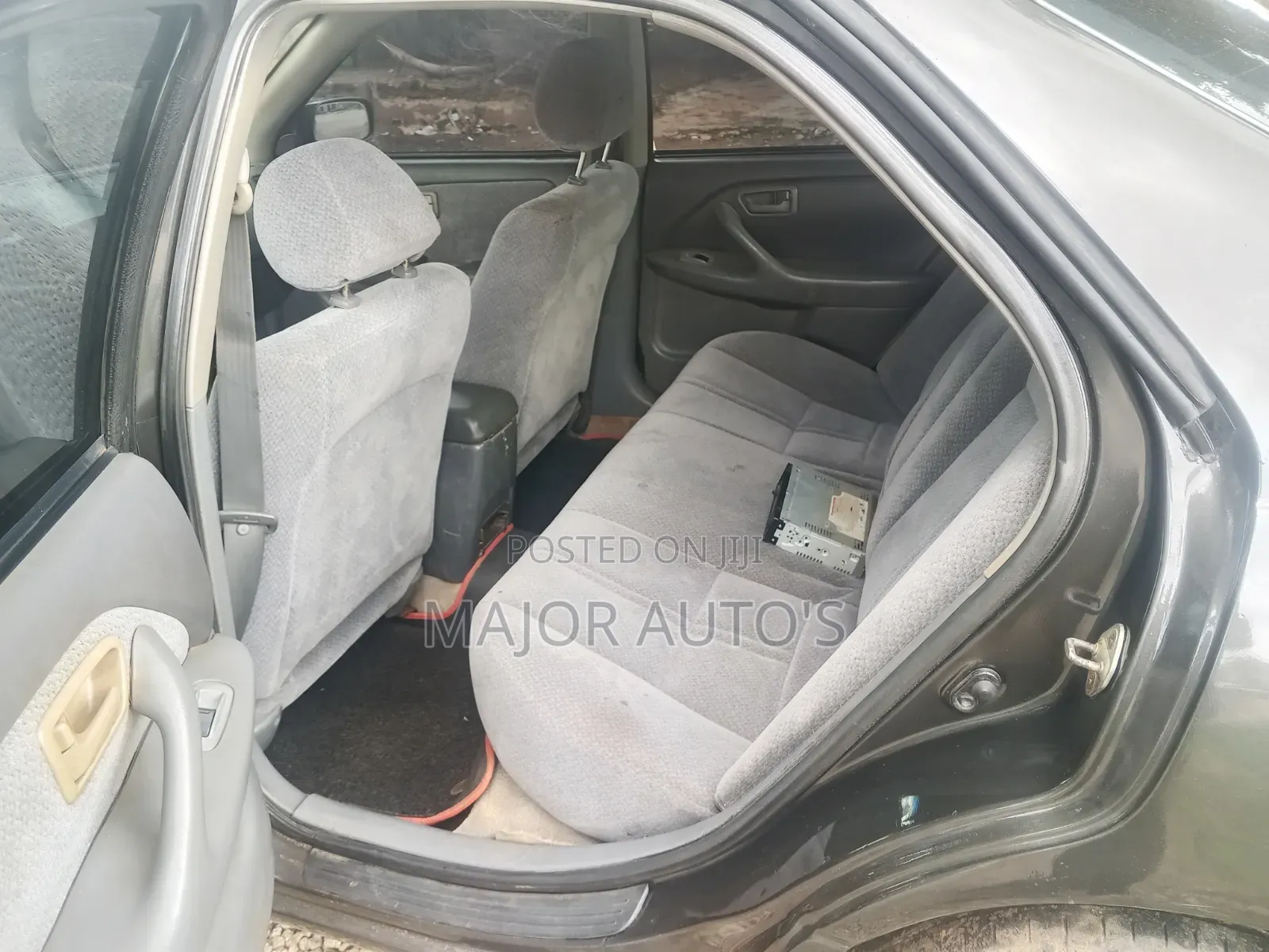 Toyota Camry LE 4dr Sedan (2.4L 4cyl 5M) 2002 Gray