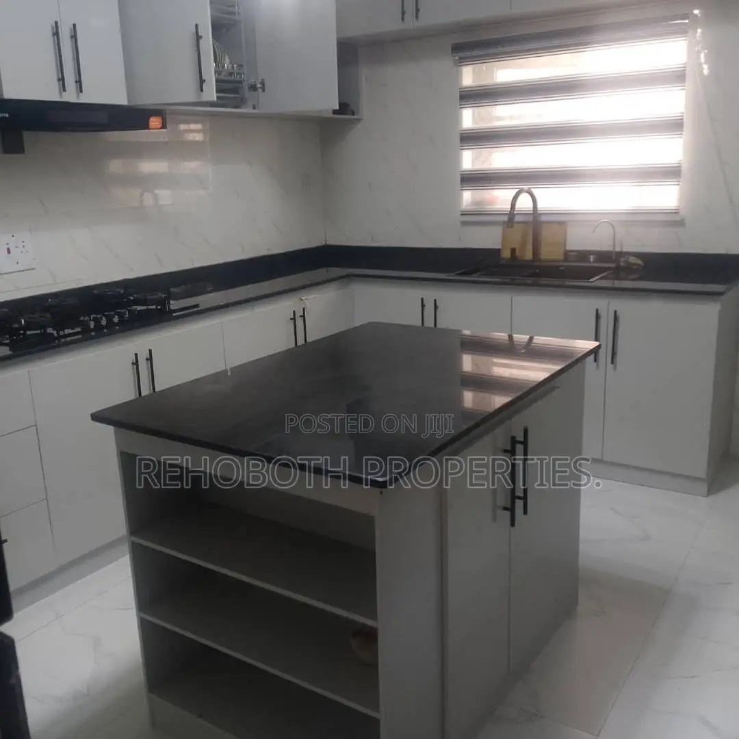 4bdrm Duplex in Alalade Estate, Akala Express for sale