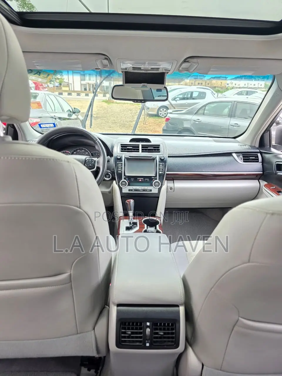 Toyota Camry XLE 4dr Sedan (2.5L 4cyl 6A) 2014 Silver