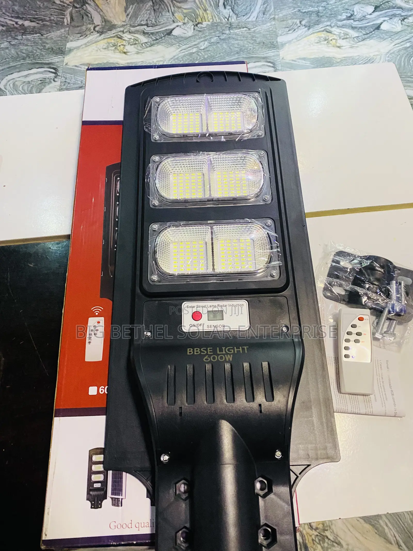 600w All in One Solar Street Light With Lithium Battery Very Bright