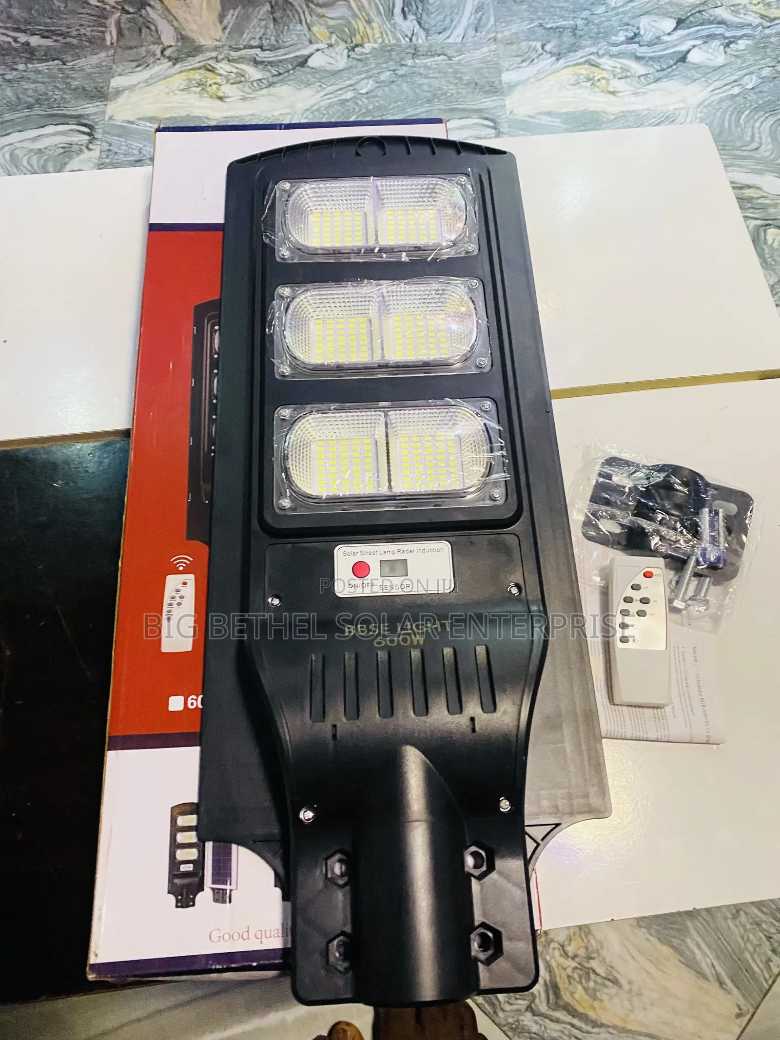 600w All in One Solar Street Light With Lithium Battery Very Bright
