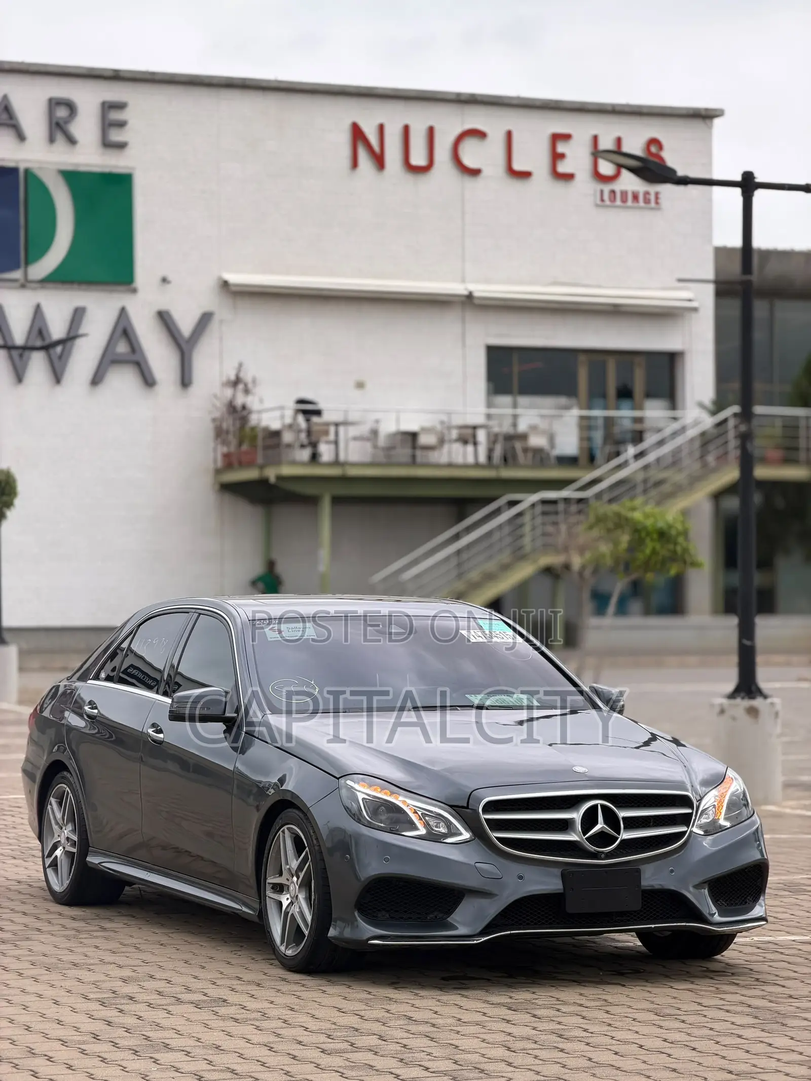 Mercedes-Benz E350 Base 4Matic Sedan AWD (3.5L 6cyl 7A) 2014 Gray