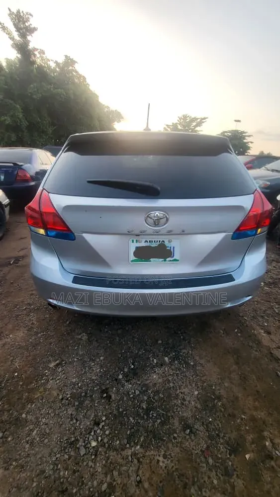 Toyota Venza V6 2011 Silver