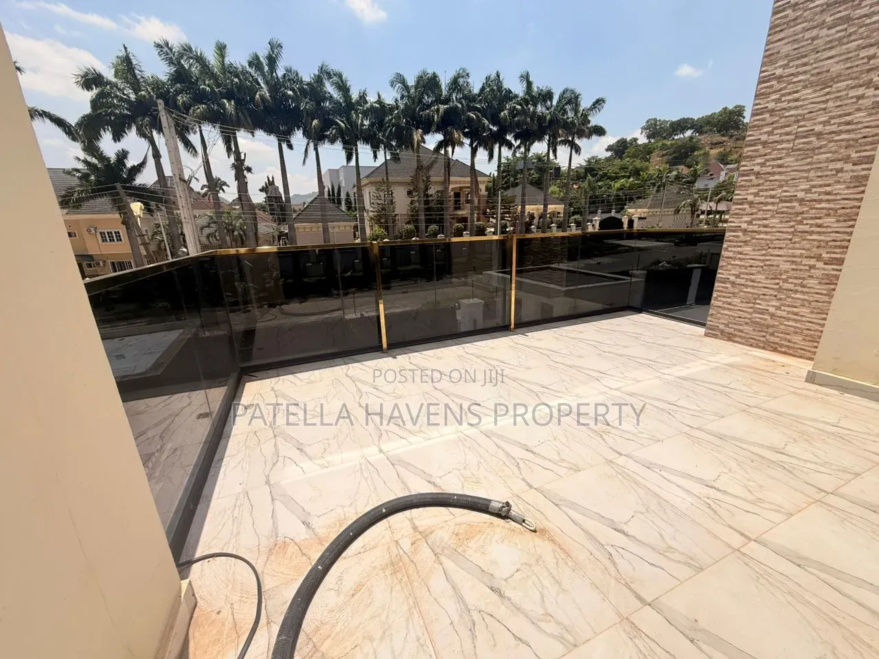 5bdrm Duplex in Life Camp for sale