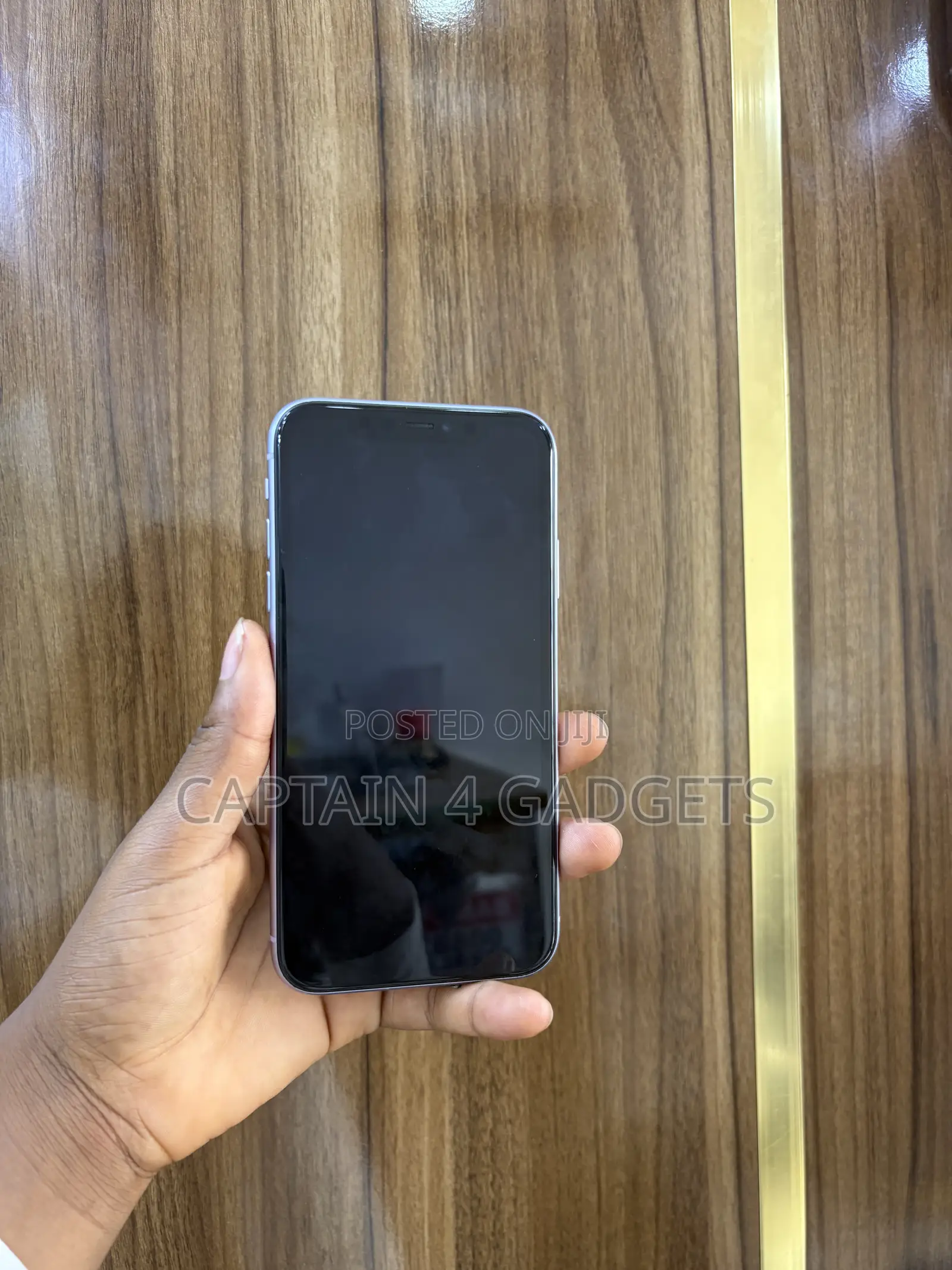 Apple iPhone 11 64 GB Purple