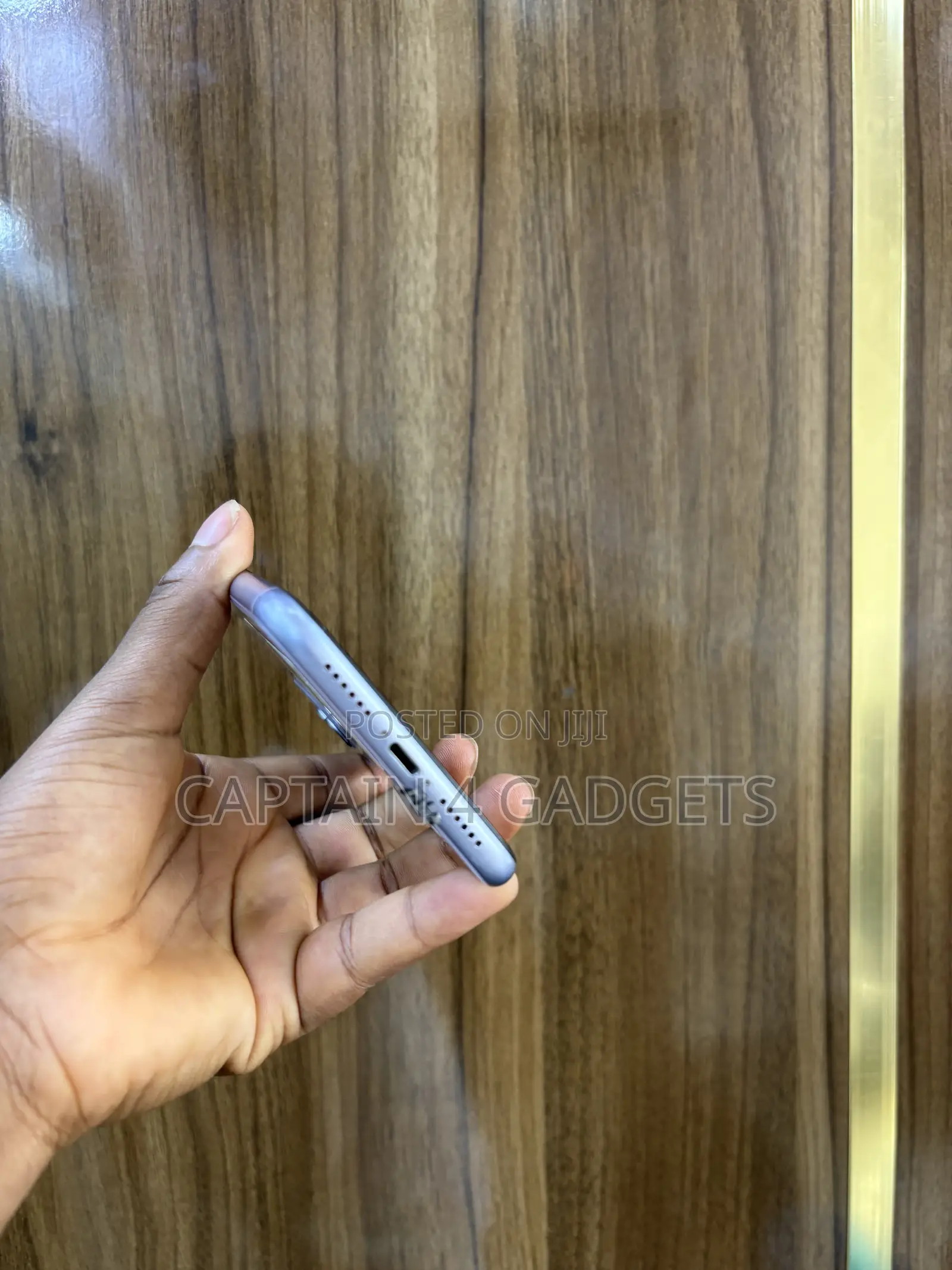 Apple iPhone 11 64 GB Purple
