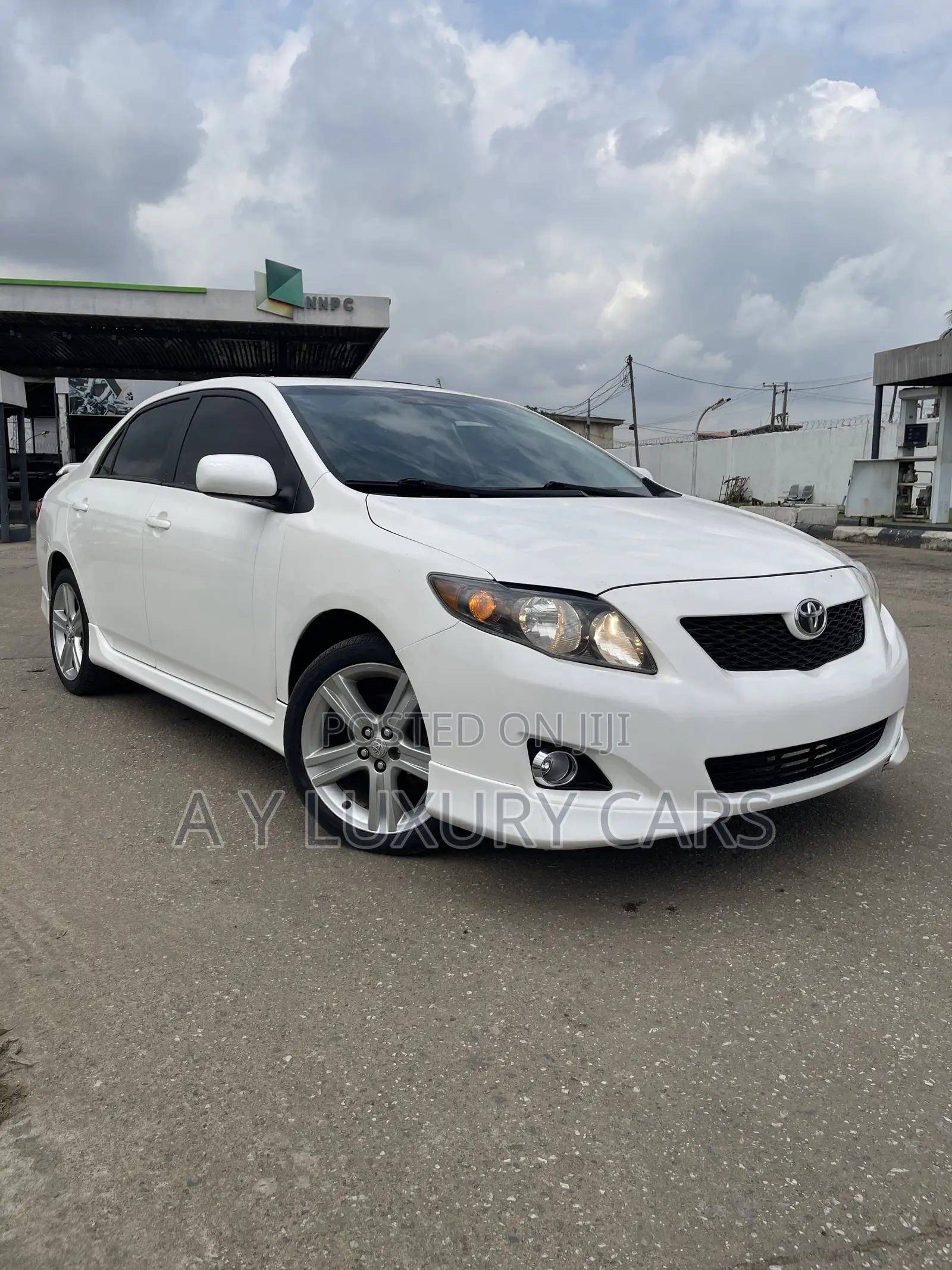 Toyota Corolla XRS 4dr Sedan (2.4L 4cyl 5A) 2010 White