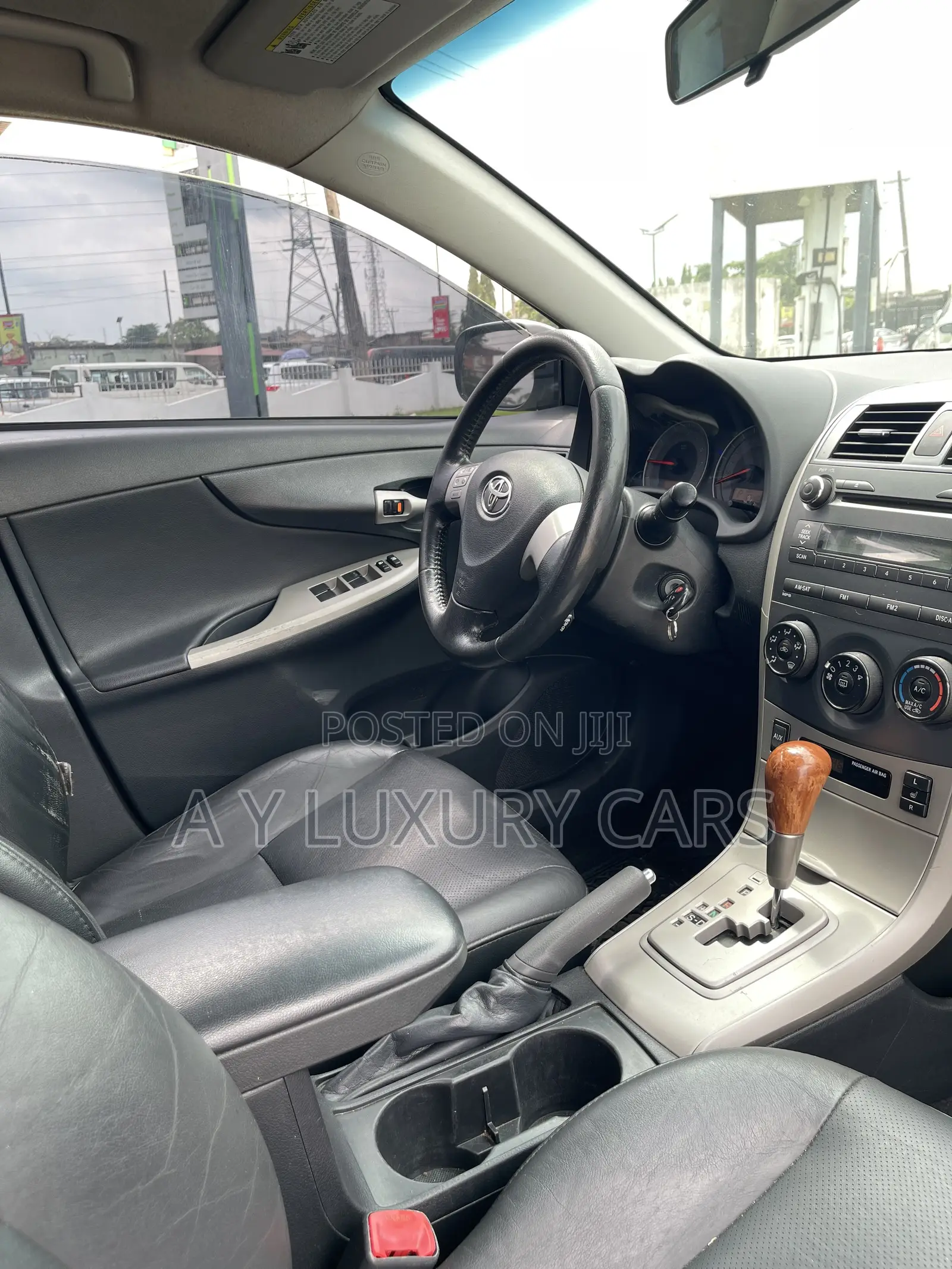 Toyota Corolla XRS 4dr Sedan (2.4L 4cyl 5A) 2010 White