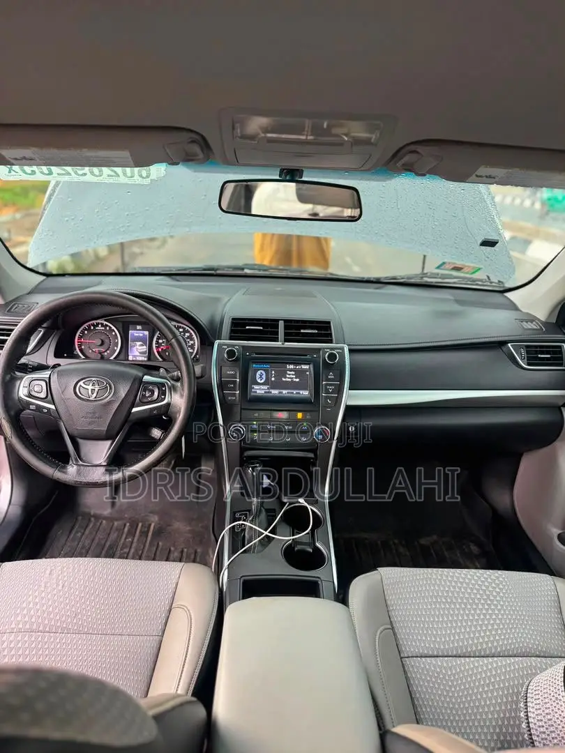 Toyota Camry 2016 Gray