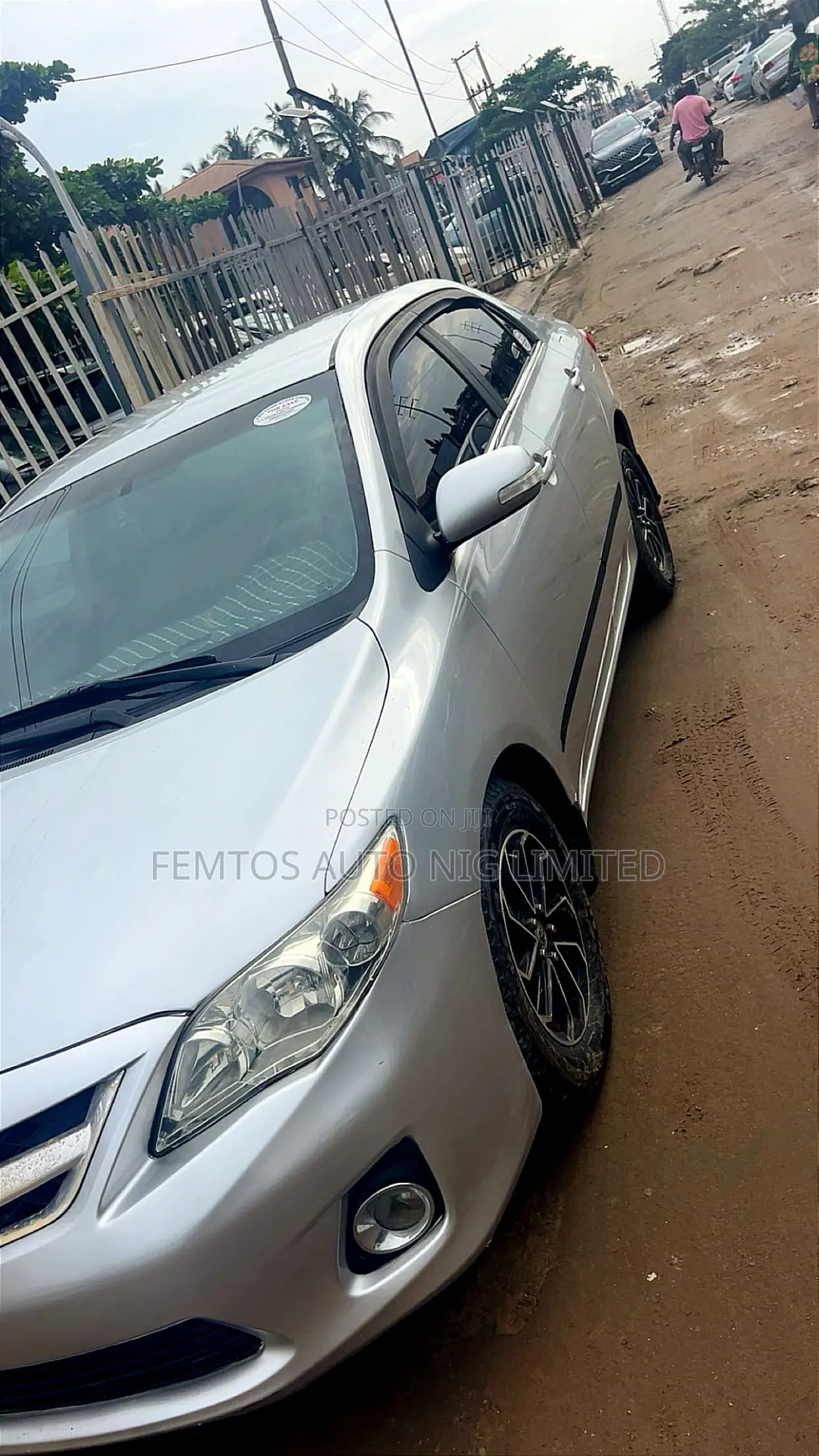 Toyota Corolla 2012 Silver