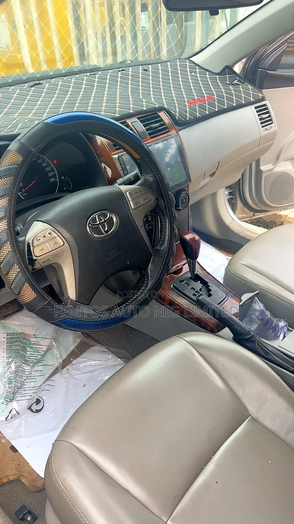 Toyota Corolla 2012 Silver