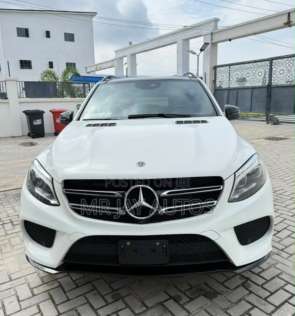 Mercedes-Benz GLE-Class 2018 White