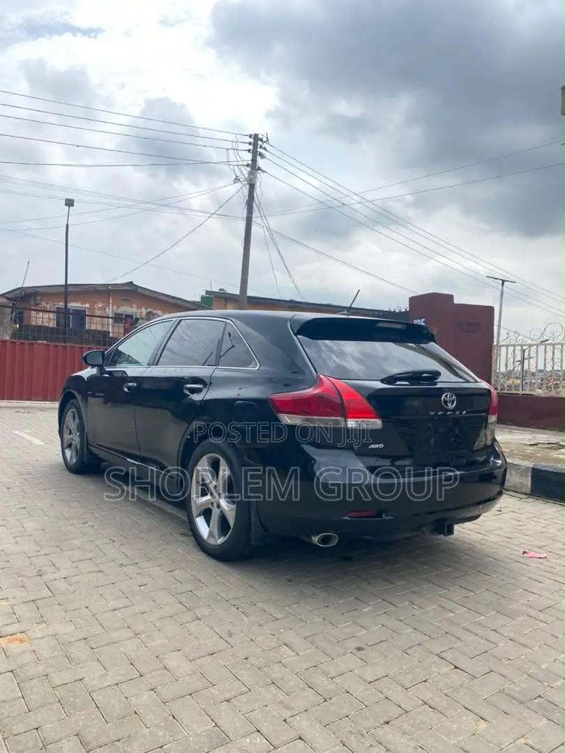 Toyota Venza 2010 Black