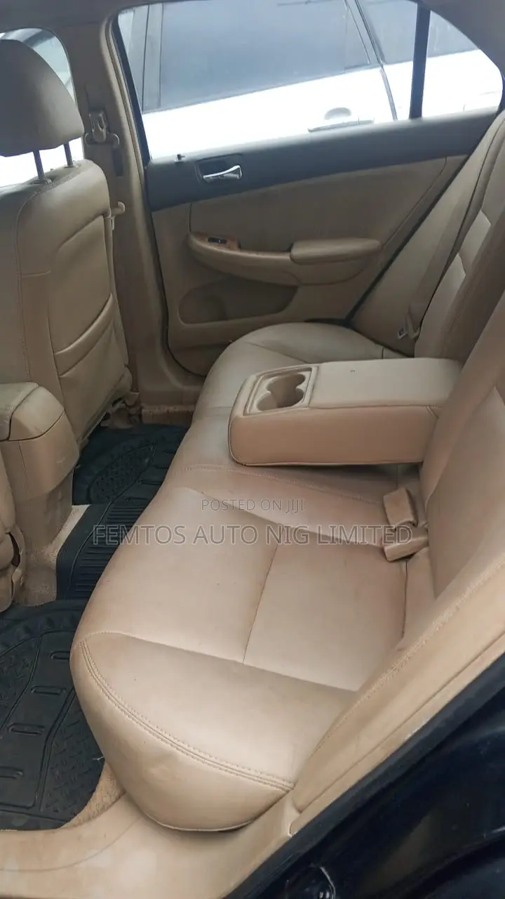 Honda Accord 2004 Black