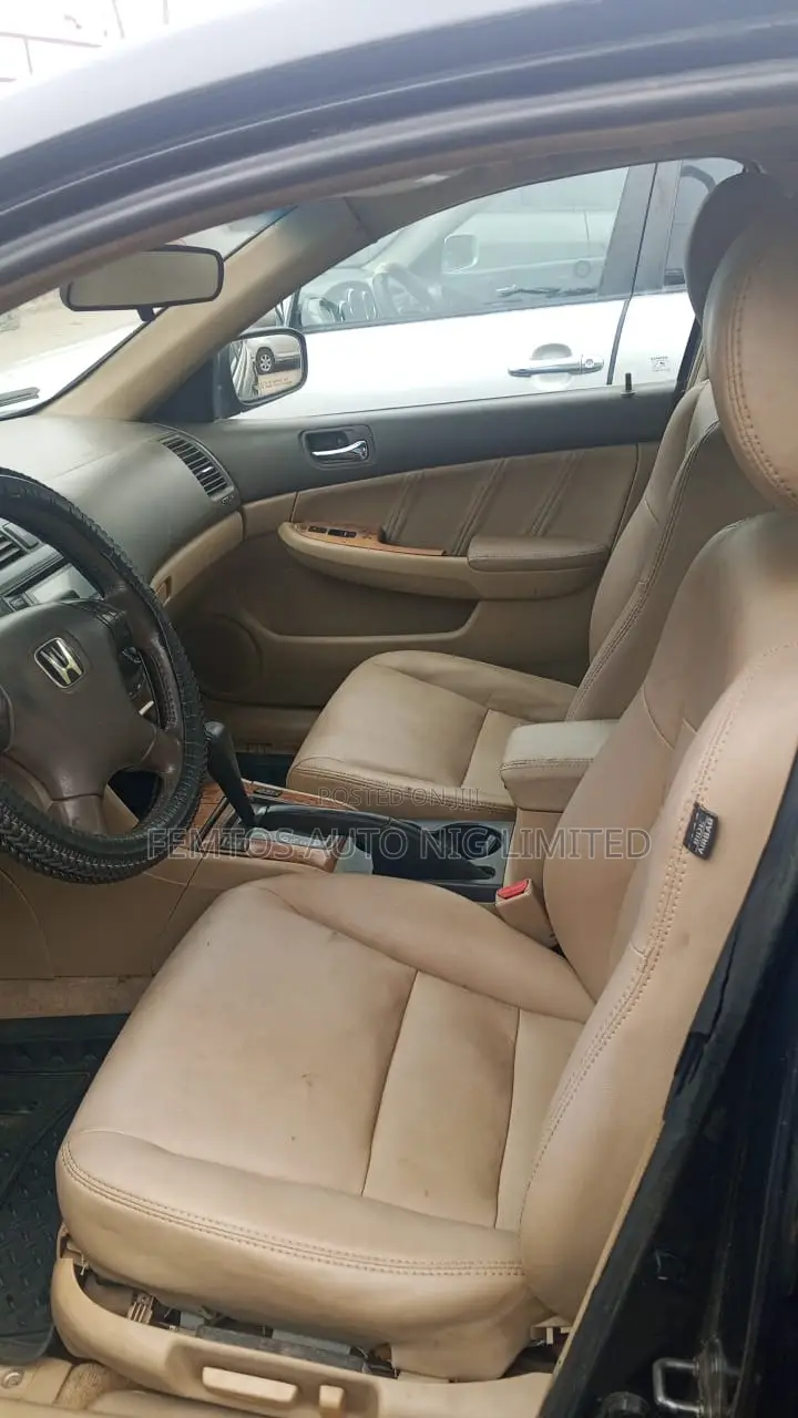 Honda Accord 2004 Black